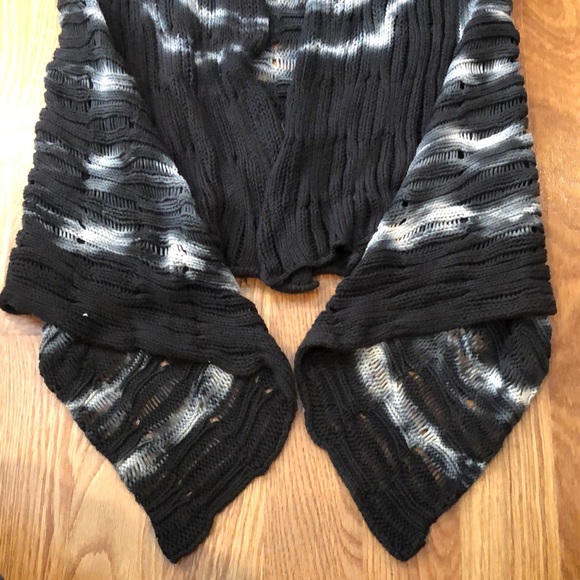 Three shades of gray. 100% cotton crochet sweater. - Picture 2 of 7